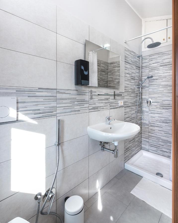Travelershome Ciampino&Morena Guesthouse Roma Esterno foto
