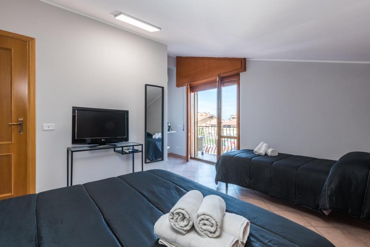 Travelershome Ciampino&Morena Guesthouse Roma Esterno foto