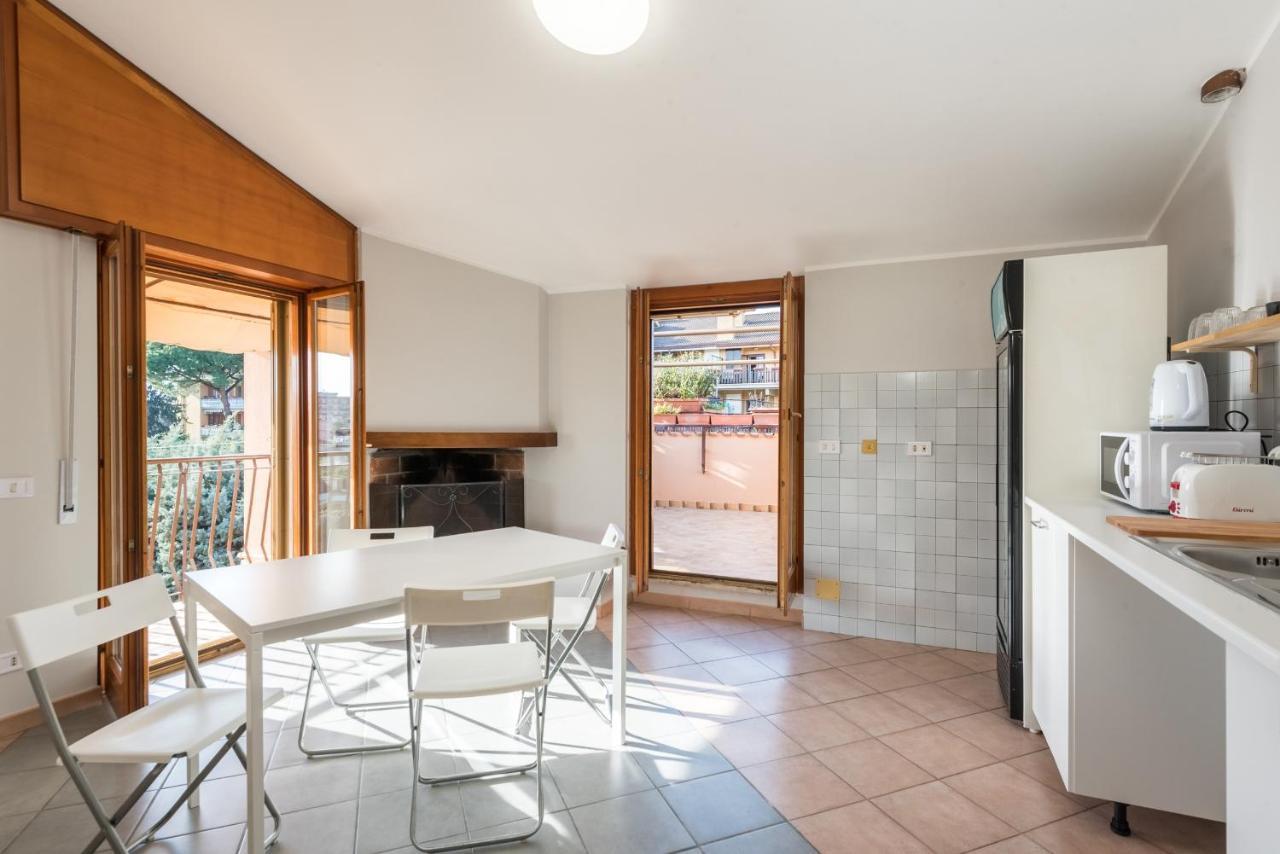 Travelershome Ciampino&Morena Guesthouse Roma Esterno foto