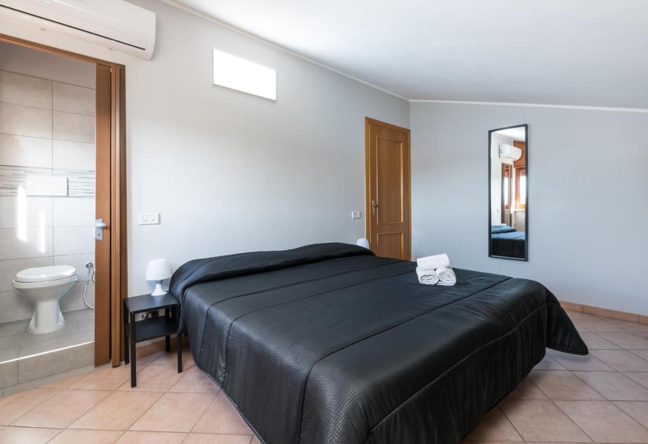 Travelershome Ciampino&Morena Guesthouse Roma Esterno foto