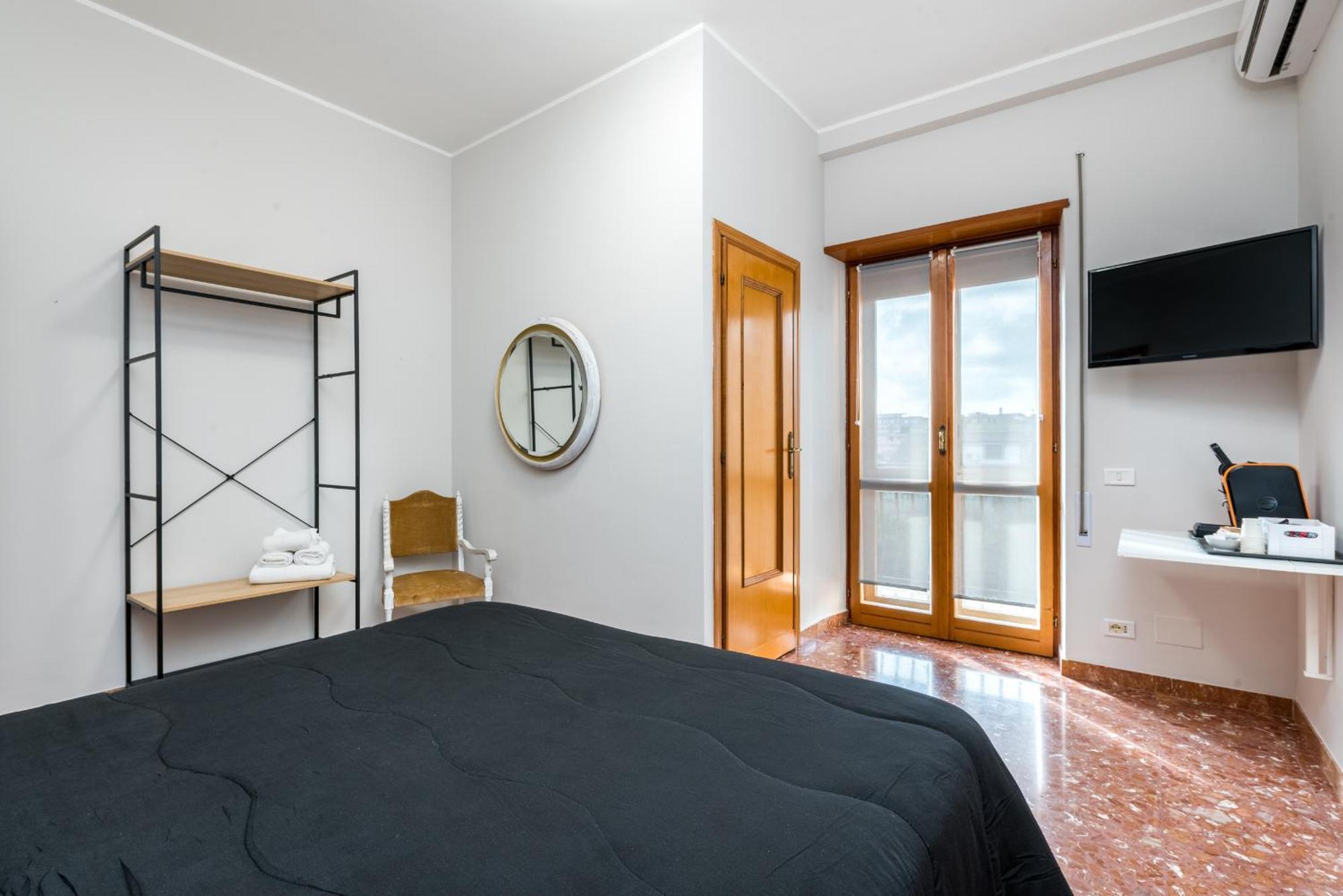 Travelershome Ciampino&Morena Guesthouse Roma Esterno foto