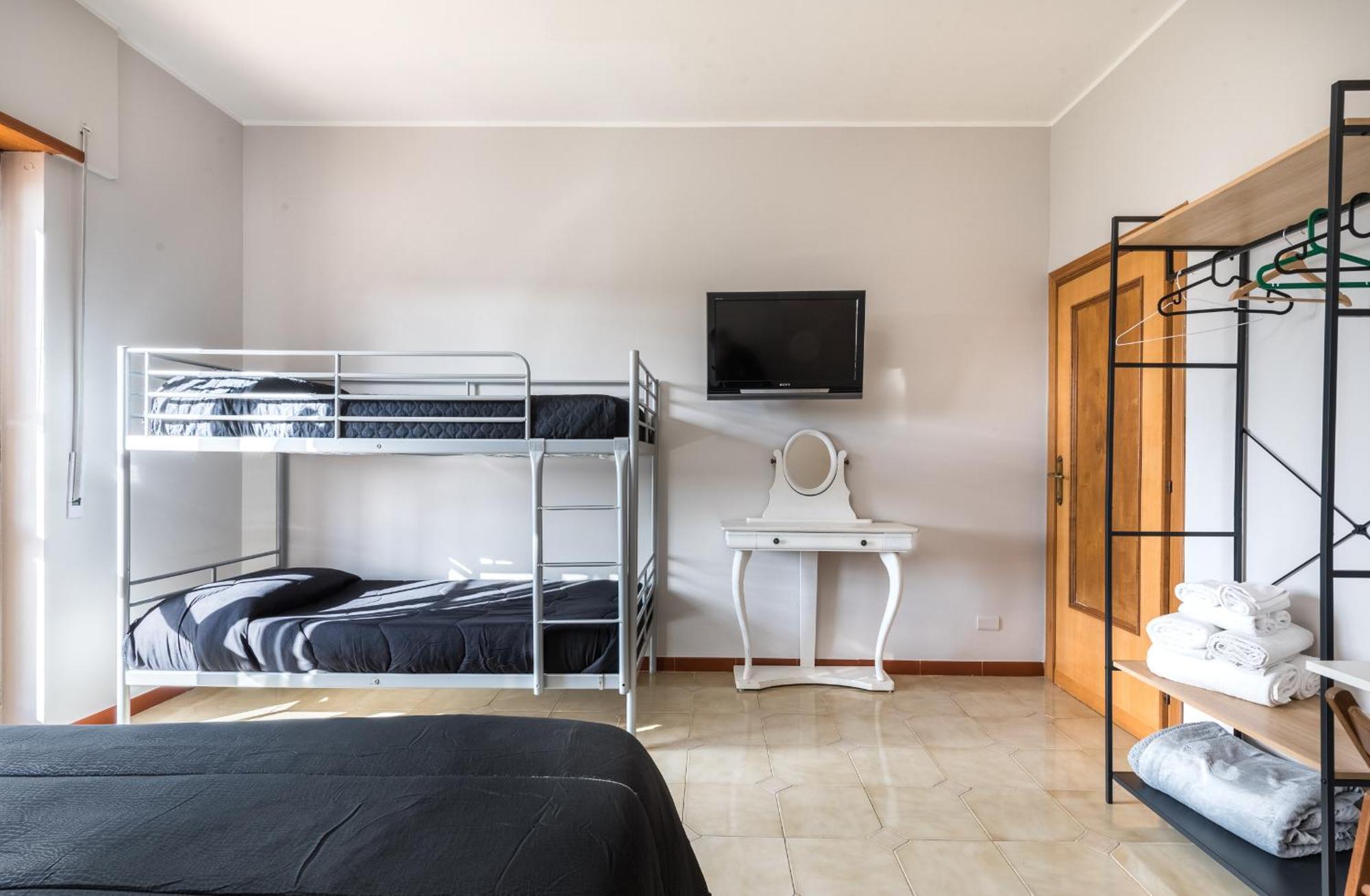 Travelershome Ciampino&Morena Guesthouse Roma Esterno foto