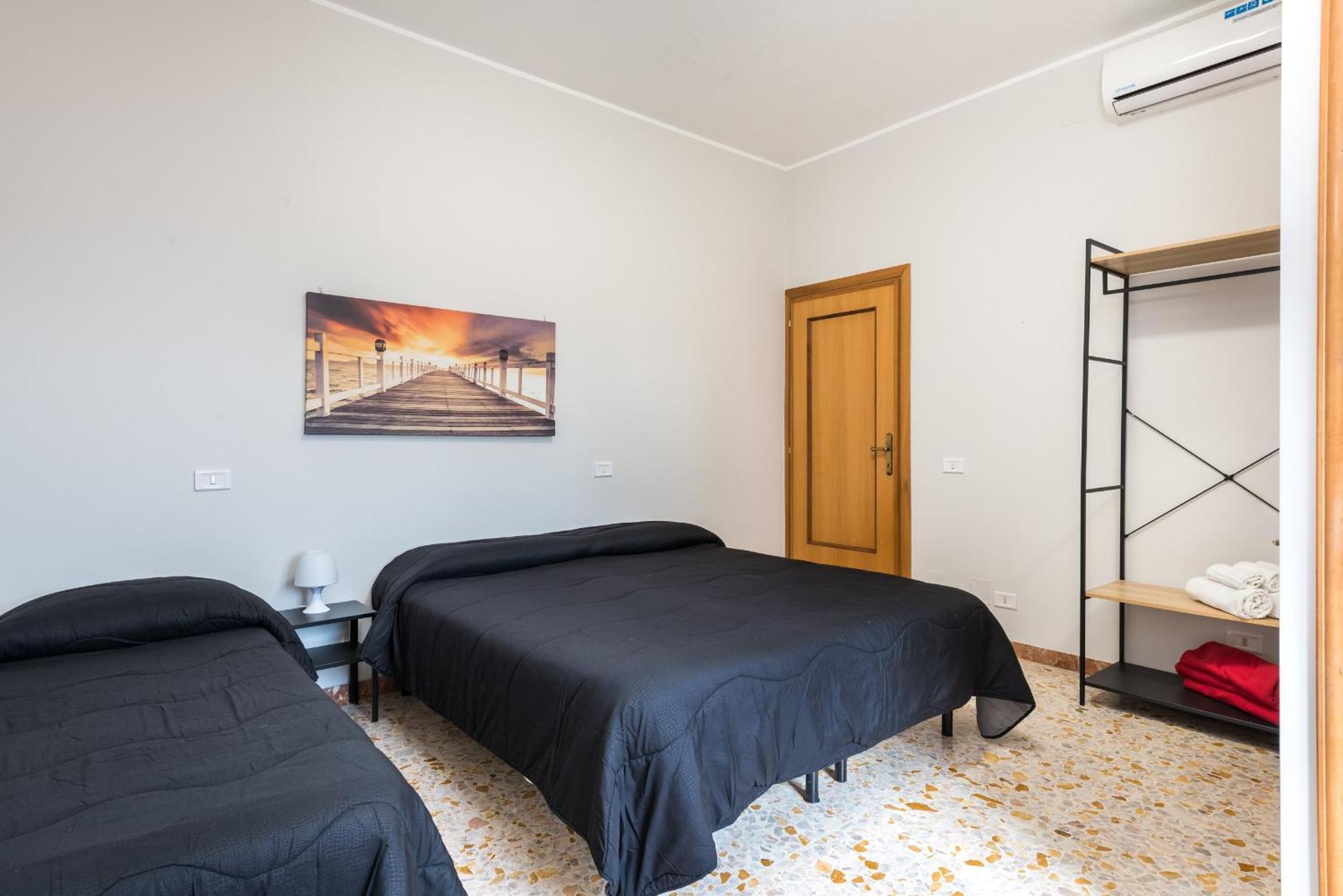 Travelershome Ciampino&Morena Guesthouse Roma Esterno foto